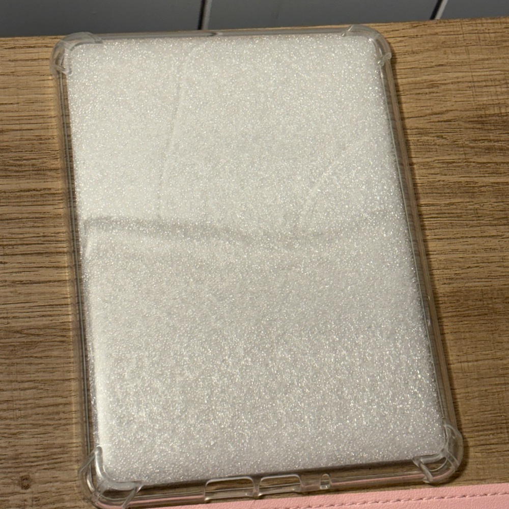 NEW Kindle Case for 7” Kindle/ Kindle Paperwhite in Clear